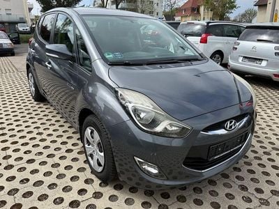 Usata Hyundai ix20 Comfort 90 CV (66 kW) 2011 Grigio Utilitaria
