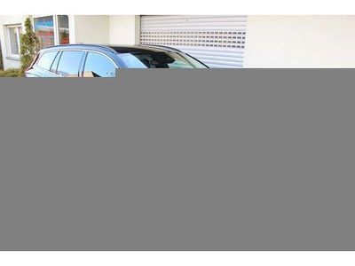 Gebraucht Volvo V60 Core 197 PS (144 kW) 2025 Onyxblack Kombi