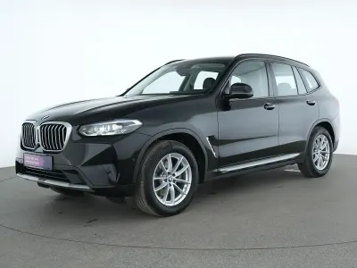 Gebraucht BMW X3 Sport Line 184 PS (135 kW) 2022 Schwarz SUV