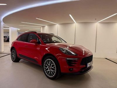 Rot Gebraucht 2017 Porsche Macan S SUV | 44.500 € (Etwas zu teuer)