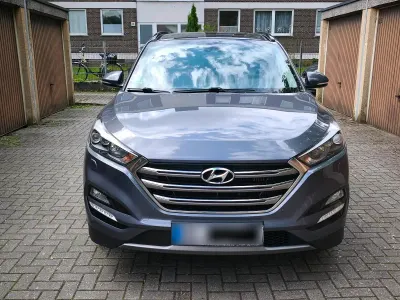 Gebraucht Hyundai Tucson 184 PS (135 kW) 2016 Grau SUV