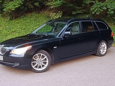 Gebraucht BMW 525 197 PS (144 kW) 2009 Schwarz Kombi