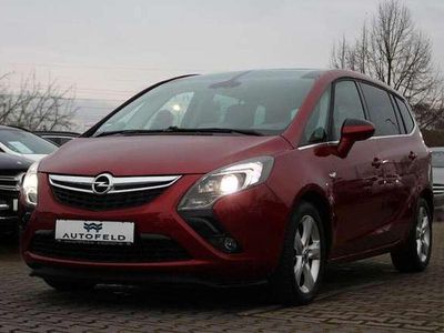 Rot Gebraucht 2014 Opel Zafira Tourer Van / Kleinbus | 9.950 € (Fairer Preis)