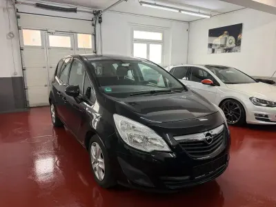 Gebraucht Opel Meriva Edition 101 PS (74 kW) 2011 Schwarz Van / Kleinbus