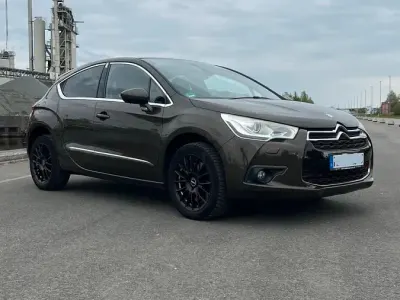Gebraucht Citroën DS4 Sport Chic 200 PS (147 kW) 2012 Braun Kleinwagen