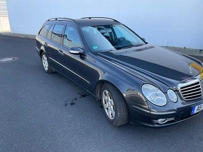 Mercedes E200
