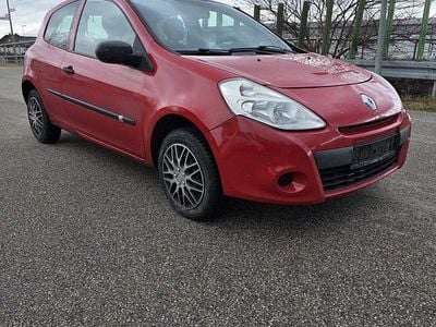 Gebraucht Renault Clio III 75 PS (55 kW) 2009 Rot Kleinwagen