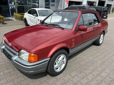 Gebraucht Ford Escort Cabriolet 90 PS (66 kW) 1989 Rot Cabrio