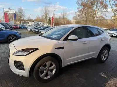 Używany Jaguar E-Pace R-Dynamic 150 KM (110 kW) 2019 Biały SUV