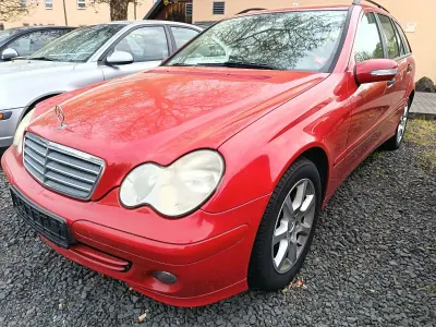 Gebraucht Mercedes C180 136 PS (100 kW) 2005 Rot Kombi