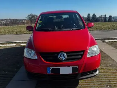 Second-hand VW Fox 54 CP (39 kW) 2005 Roșu Hatchback