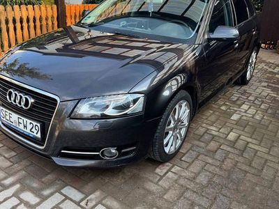 Gebraucht Audi A3 Ambition 105 PS (77 kW) 2011 Grau Kleinwagen