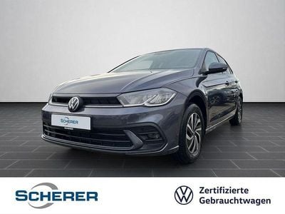 Rauchgrau metallic (metallic) Gebraucht 2025 VW Polo Life Limousine | 20.870 € (Fairer Preis)