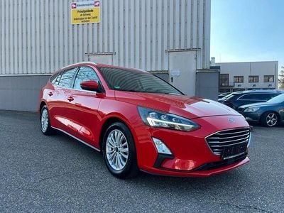 Gebraucht Ford Focus Titanium 150 PS (110 kW) 2020 Rot Kombi