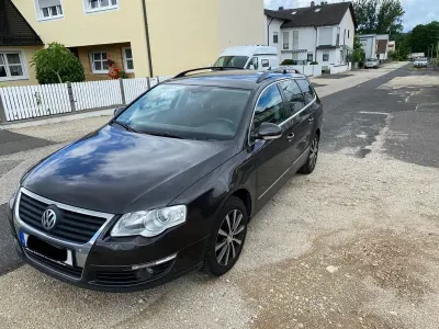 Gebraucht VW Passat Comfortline 122 PS (89 kW) 2010 Braun Kombi
