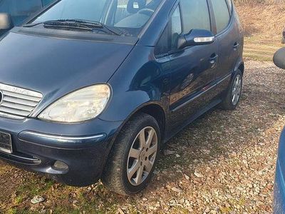 Usata Mercedes A140 82 CV (60 kW) 2004 Blu Berlina