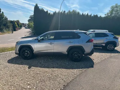 Gebraucht Toyota RAV4 Hybrid Lounge 222 PS (163 kW) 2019 Silber SUV