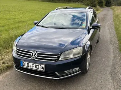 Gebraucht VW Passat 140 PS (102 kW) 2013 Blau Kombi
