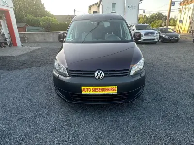 Gebraucht VW Caddy Trendline 102 PS (75 kW) 2012 Schwarz Van / Kleinbus