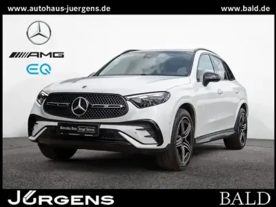 Gebraucht Mercedes GLC300 AMG 269 PS (197 kW) 2025 Unilack polarweiß SUV