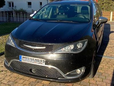 Gebraucht Chrysler Pacifica Limited 291 PS (214 kW) 2017 Schwarz Van / Kleinbus