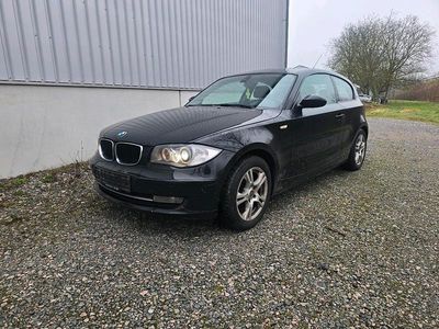 Gebraucht BMW 118 142 PS (104 kW) 2009 Schwarz Kleinwagen