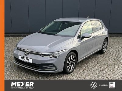 Gebraucht VW Golf VIII Active 116 PS (85 kW) 2022 Mondsteingrau Limousine