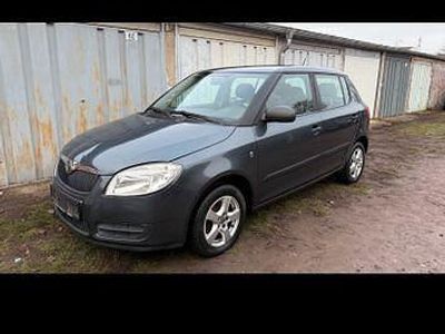Schwarz Gebraucht 2008 Skoda Fabia Limousine | 1.500 € (Fairer Preis)