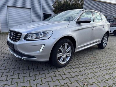 Usata Volvo XC60 Momentum 150 CV (110 kW) 2016 Argento SUV