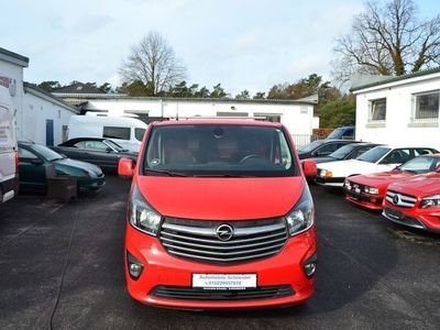 Gebraucht Opel Vivaro 125 PS (91 kW) 2017 Rot Van / Kleinbus