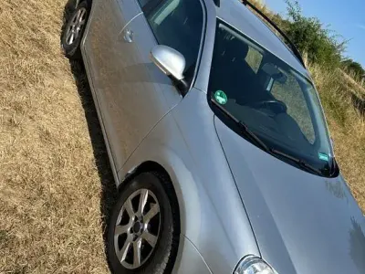 Gebraucht VW Golf VI Comfortline 122 PS (89 kW) 2009 Silber Kleinwagen