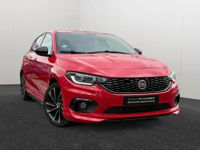Gebraucht Fiat Tipo S 120 PS (88 kW) 2019 Rot Limousine