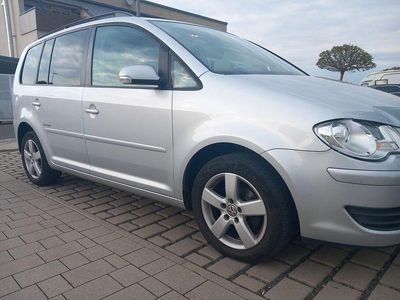 Gebraucht VW Touran United 105 PS (77 kW) 2009 Silber Van / Kleinbus
