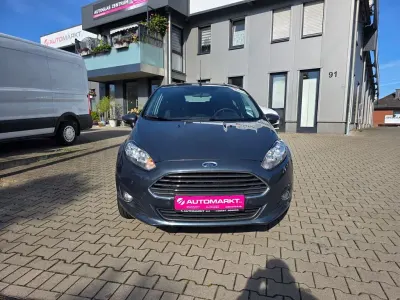 Second-hand Ford Fiesta SYNC Edition 190 CP (139 kW) 2014 Negru Hatchback