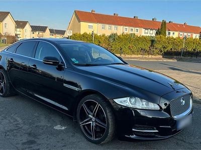 Gebraucht Jaguar XJ Luxury 275 PS (202 kW) 2011 Schwarz Limousine