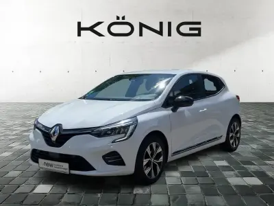 Gebraucht Renault Clio V Evolution 67 PS (49 kW) 2023 Weiß Limousine