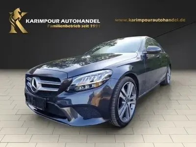 Gebraucht Mercedes C220 Avantgarde 194 PS (142 kW) 2020 Grau Limousine