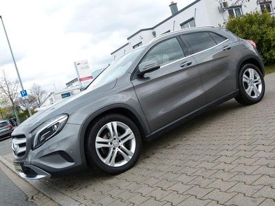 Gebraucht Mercedes GLA200 Urban 156 PS (114 kW) 2015 Grau SUV