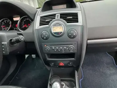 Gebraucht Renault Mégane Cabriolet Avantage 125 PS (91 kW) 2008 Silber Cabrio