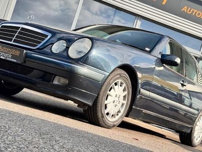 Mercedes E320