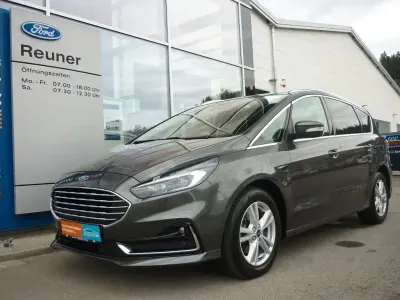 Gebraucht Ford S-MAX Titanium 190 PS (139 kW) 2020 Grau Van / Kleinbus