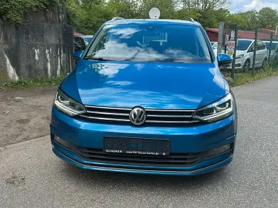 Gebraucht VW Touran Highline 150 PS (110 kW) 2018 Blau Van / Kleinbus