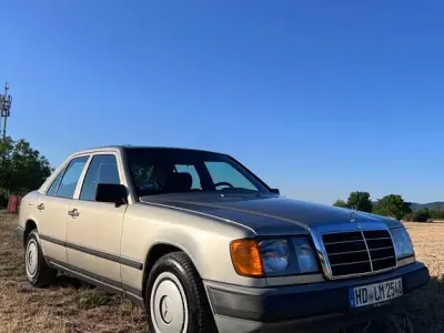 Gebraucht Mercedes E260 160 PS (117 kW) 1988 Silber Limousine