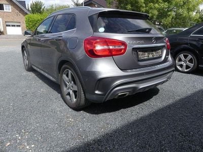 Mercedes GLA200