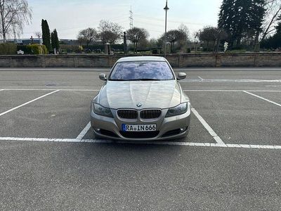 Gebraucht BMW 320 Exclusive 170 PS (125 kW) 2011 Beige Limousine