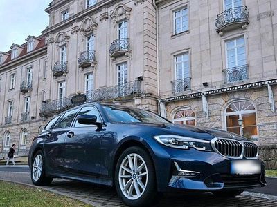 Gebraucht BMW 320 Luxury Line 190 PS (139 kW) 2021 Blau Kombi