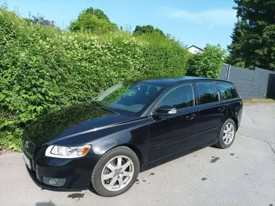 Gebraucht Volvo V50 136 PS (100 kW) 2008 Schwarz Kombi