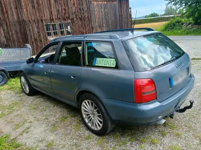 Gebraucht Audi A4 125 PS (91 kW) 1998 Grau Kombi