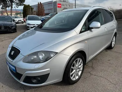Gebraucht Seat Altea XL Ecomotive 105 PS (77 kW) 2011 Silber Van / Kleinbus