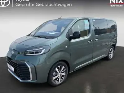 Neu Toyota Proace Verso 180 PS (132 kW) 2026 Grün Kombi
